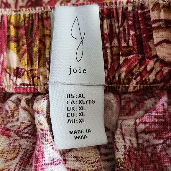 5/$55 Joie 3-Pocket Linen/Rayon Blend, Red Greem Cream Tropical Print Shorts, XL - Picture 4 of 6